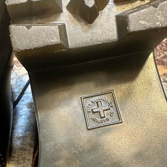 Dr. Martens Leona Lo Black vintage smooth US 9/UK 7/EU 41 EXCELLENT shape! - Picture 5 of 8